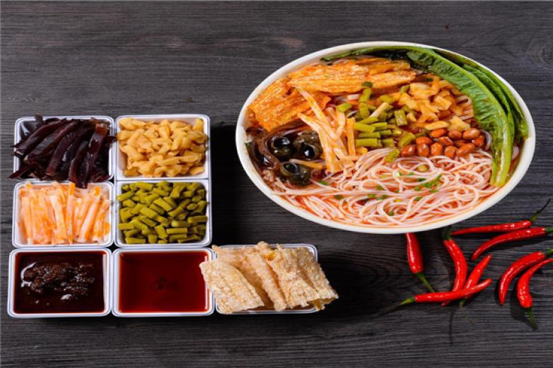 稻小鱼鲜汤渔粉